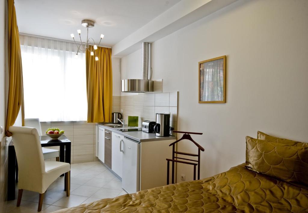 Corvin Lux Aparthotel Budapest Bagian luar foto