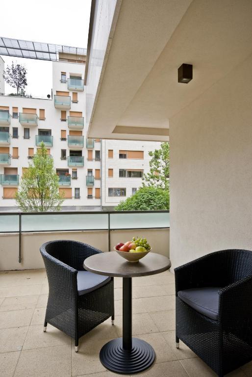 Corvin Lux Aparthotel Budapest Bagian luar foto