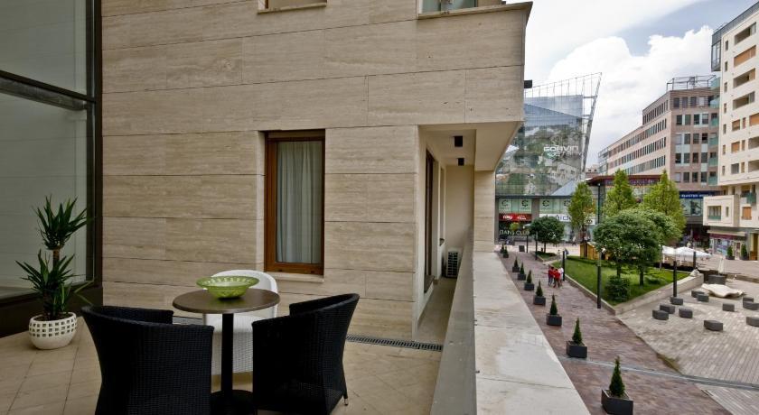 Corvin Lux Aparthotel Budapest Bagian luar foto