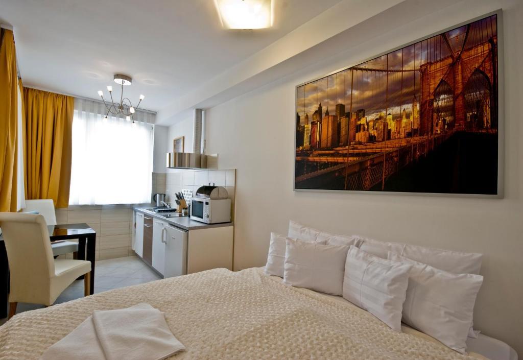 Corvin Lux Aparthotel Budapest Ruang foto