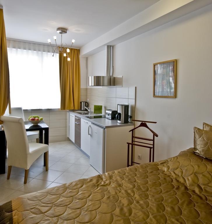 Corvin Lux Aparthotel Budapest Bagian luar foto