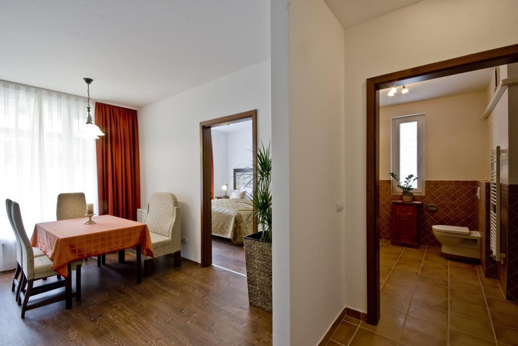 Corvin Lux Aparthotel Budapest Bagian luar foto